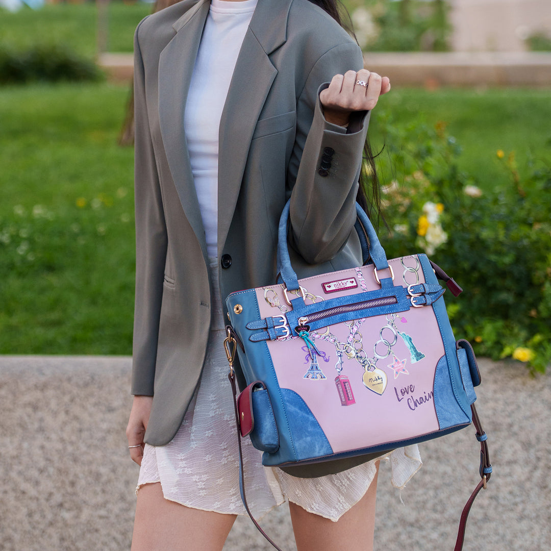 LOVE CHAIN BUCKET BAG
