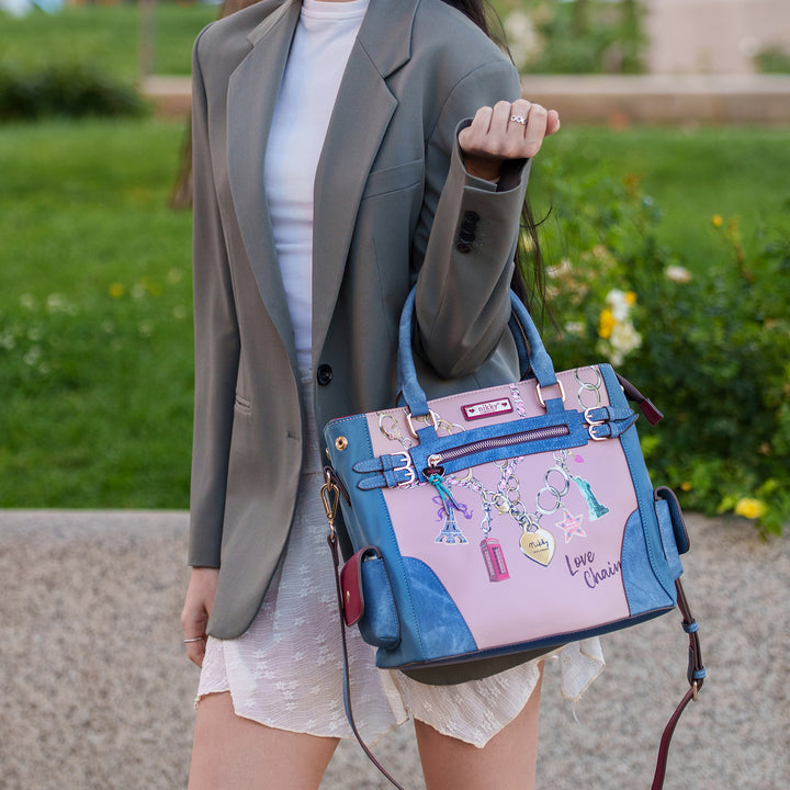 LOVE CHAIN BUCKET BAG
