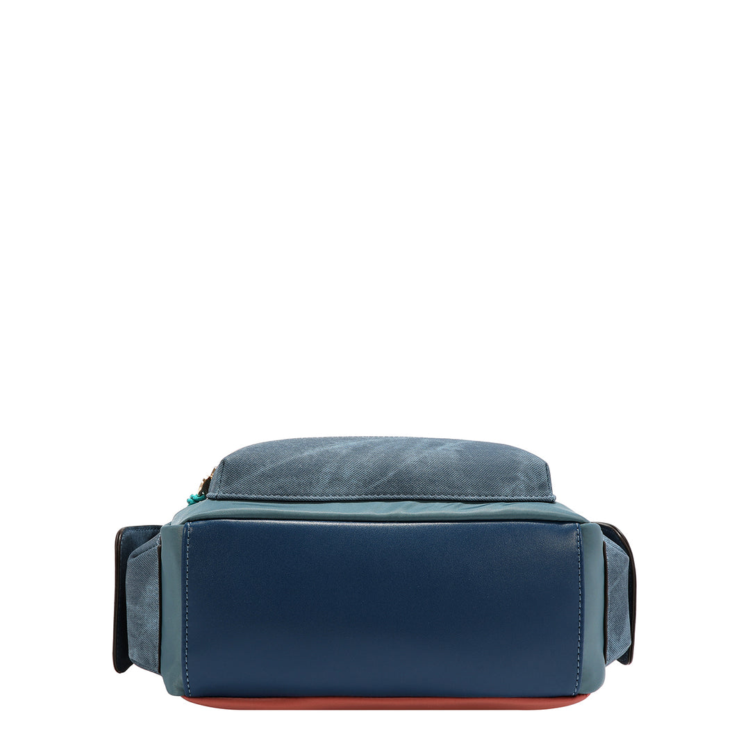 LOVE CHAIN SQUARE BACKPACK