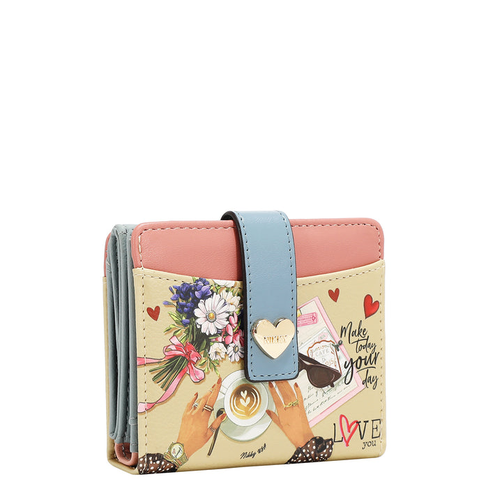 COMPACT HEART BUTTON WALLET