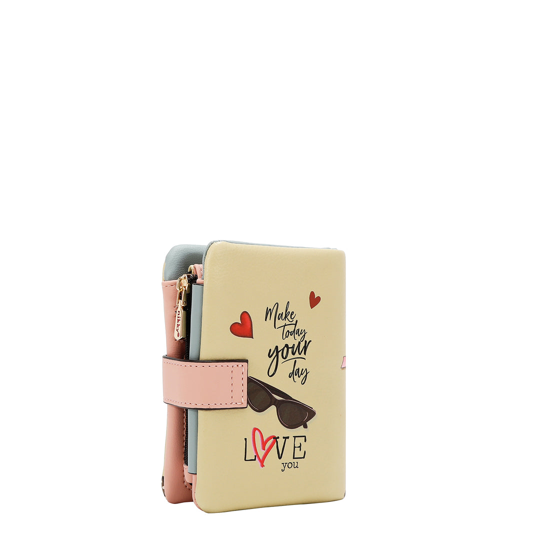 SMALL TRIFOLD WALLET